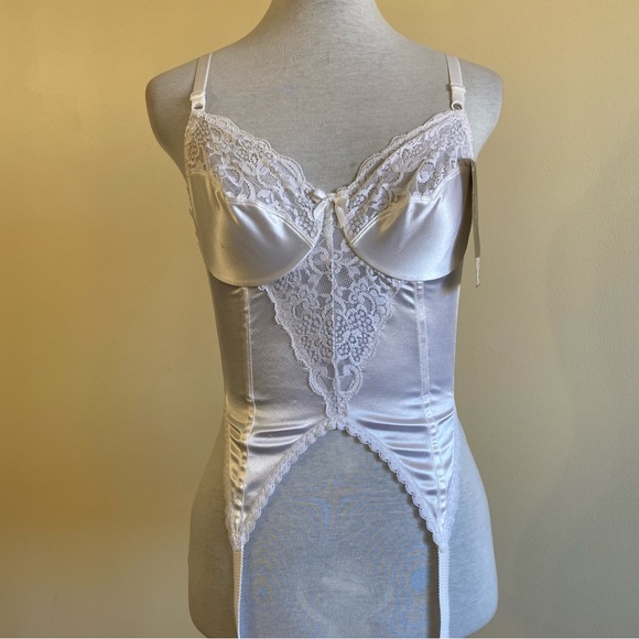 NWT vintage deadstock satin corset - Picture 1 of 15